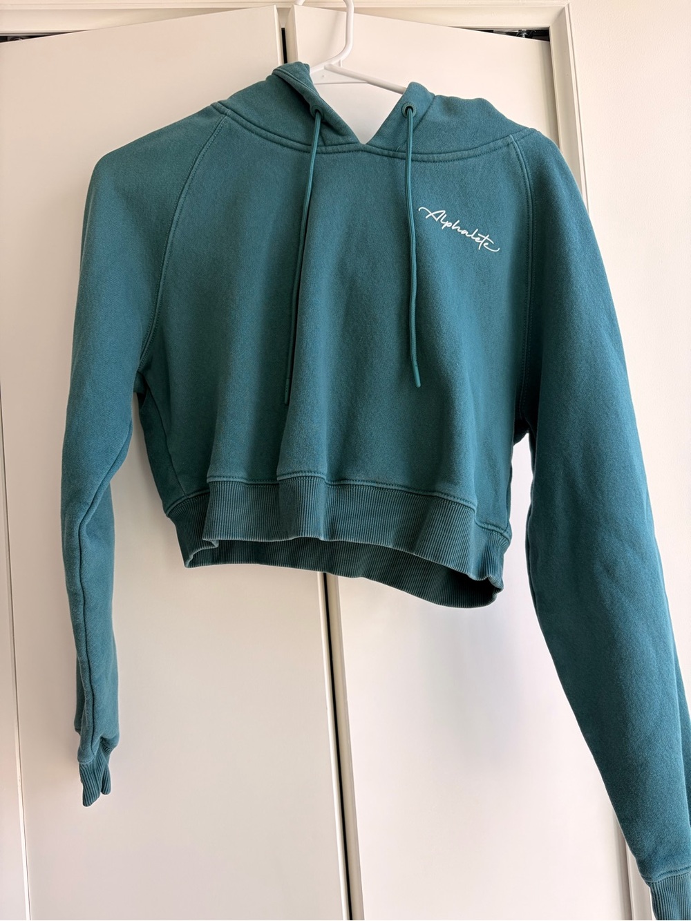 Alphalete Teal Cropped Hoodie - Women's Deep Teal